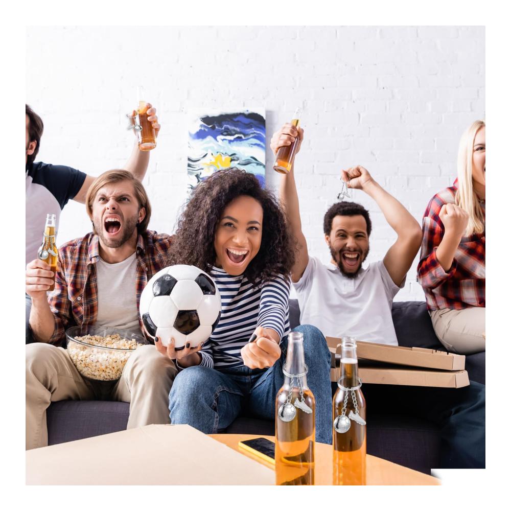 Erhalten Sie Ihren Fußball-Spirit! 4er Set Fußball-Schlüsselanhänger für Jungen & Männer – Tolle Auto-Deko und Geschenkidee – Metall-Fußball-Anhänger mit O-Ring – Perfekt für Sportfans