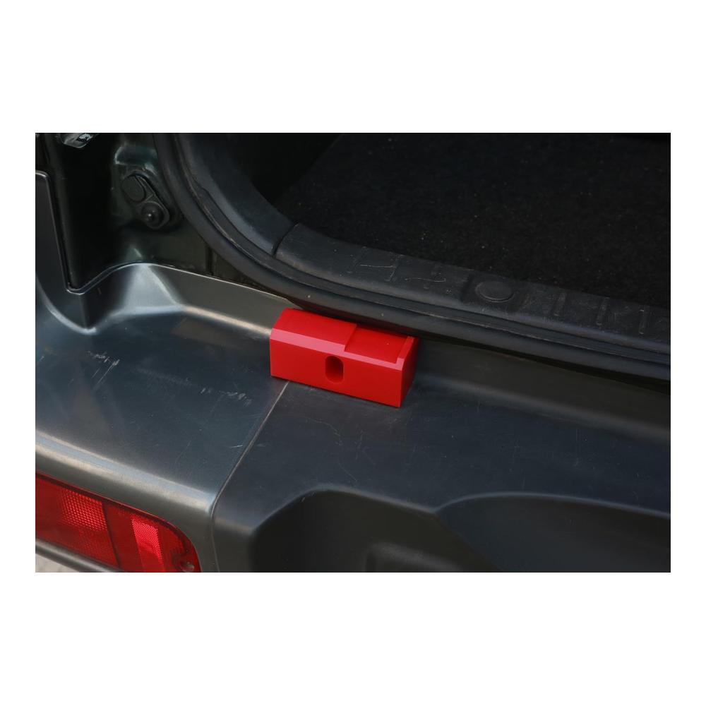 Verbesserte Auto Heckklappe Türbegrenzer in Rot aus ABS | Ladeflächen & Heckklappen Schutz | Passend für Suzuki Jimny 2007-2017 | Robustes Material einfache Installation