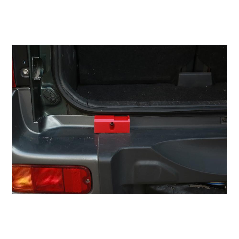 Verbesserte Auto Heckklappe Türbegrenzer in Rot aus ABS | Ladeflächen & Heckklappen Schutz | Passend für Suzuki Jimny 2007-2017 | Robustes Material einfache Installation