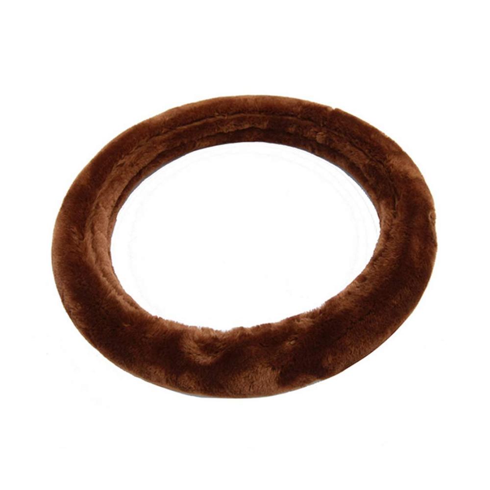 Entdecken Sie den ultimativen Komfort im Winter mit unserer Lenkradhülle! Weich warm und aus hochwertigem Plüsch gefertigt bietet dieser universelle Lenkradbezug maximalen Schutz und Stil. Machen Sie jede Fahrt gemütlich und elegant! Lenkradbezug für den Winter weich warm Plüsch universal. Jetzt zugreifen und den Fahrspaß steigern