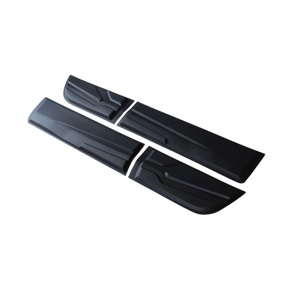 Verbessern Sie den Look Ihres Mitsubishis L200 Triton 2016-2018! Schwarze Seitentürverkleidungen für Double Cab mit hochwertigen Zierverkleidungen - Stil und Schutz in Einem